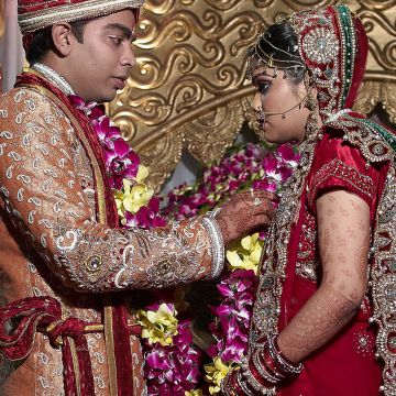 Braut und Bräutigam Close Up während der Hochzeit in Kalkutta